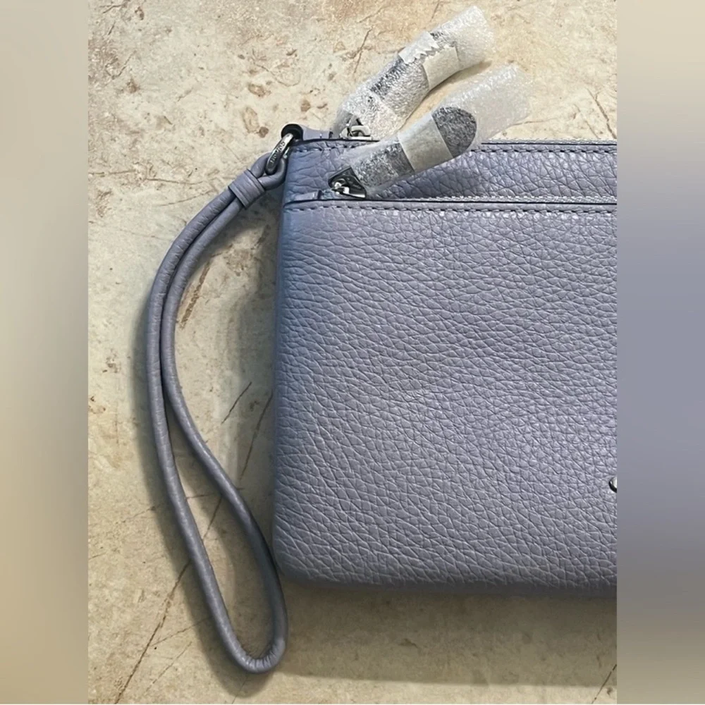 Coach Periwinkle Leather Wristlet | Zip Pouch Wallet | New Without Box - Picture 3 of 12